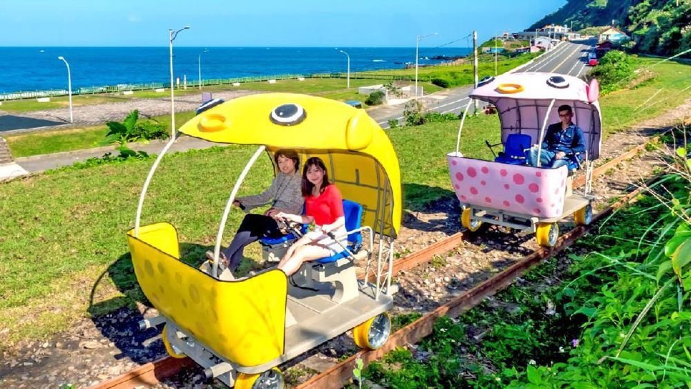 台灣最美海岸鐵道單車！基隆親子一日遊