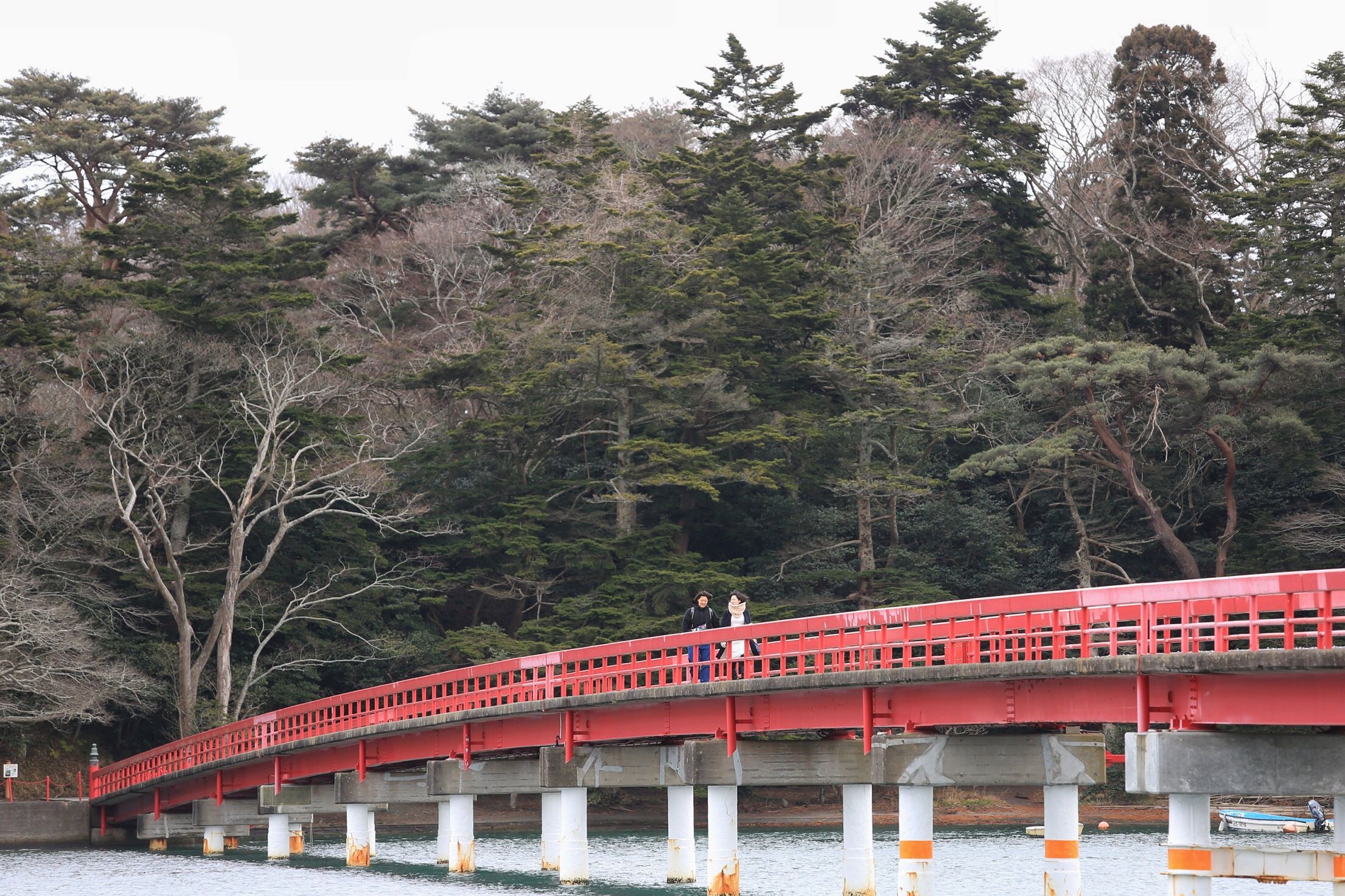 006連接福浦島和本土的福浦橋全長252米，上橋費需繳200日圓。.JPG.jpg