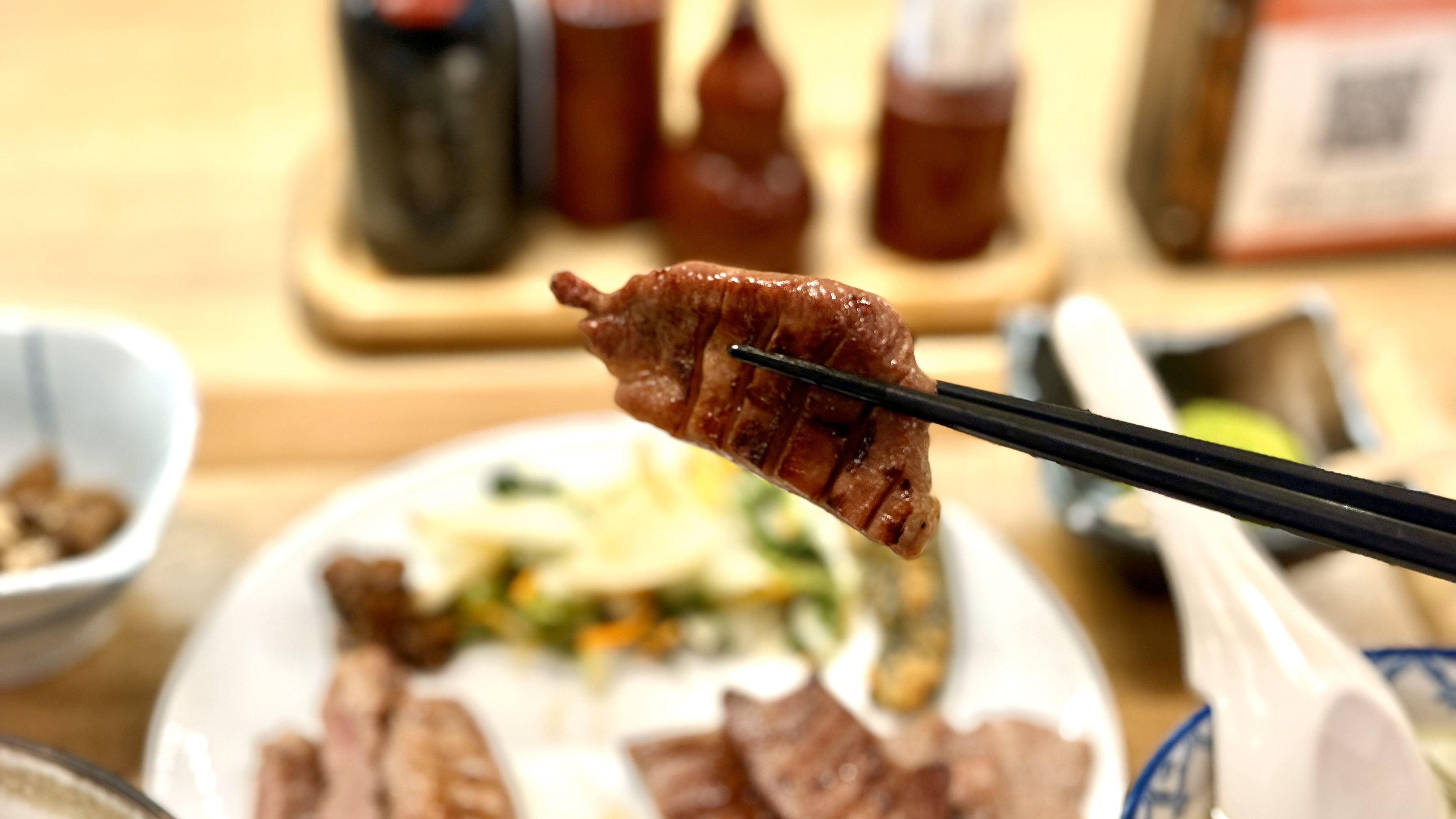 05「牛たん味くらべ定食」牛舌口味比較套餐中，另一半是仙台味噌牛舌燒.jpg