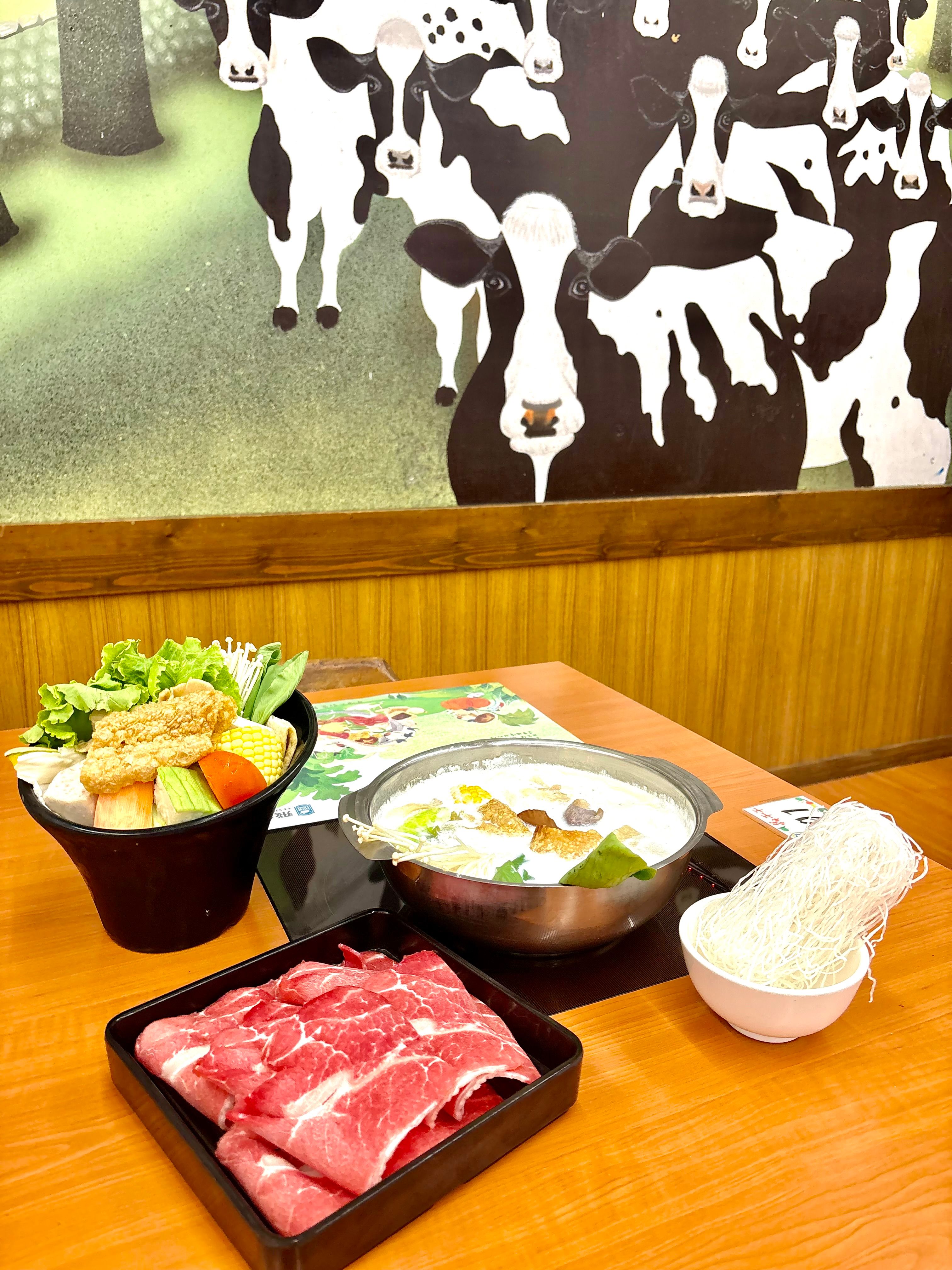 27.飛牛牧場招牌牛奶火煱。.JPG