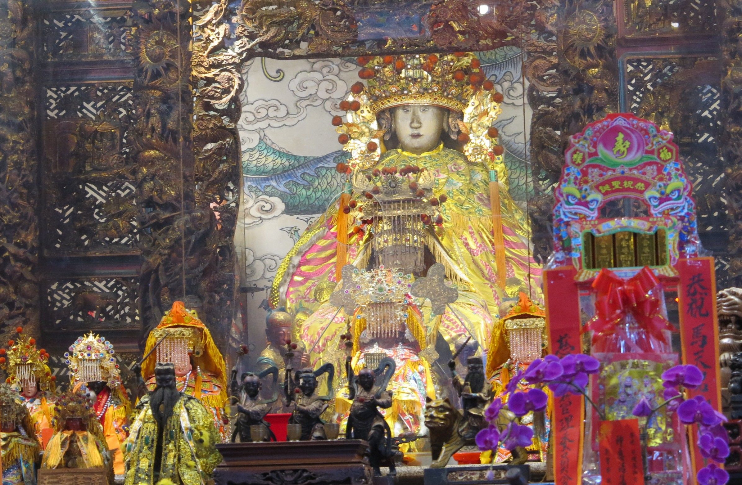 2.慈和宮媽祖又稱苑裡媽，早前出巡到稻田彩繪「天后駕稻」現場。.JPG