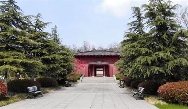 王后陵2.jpg