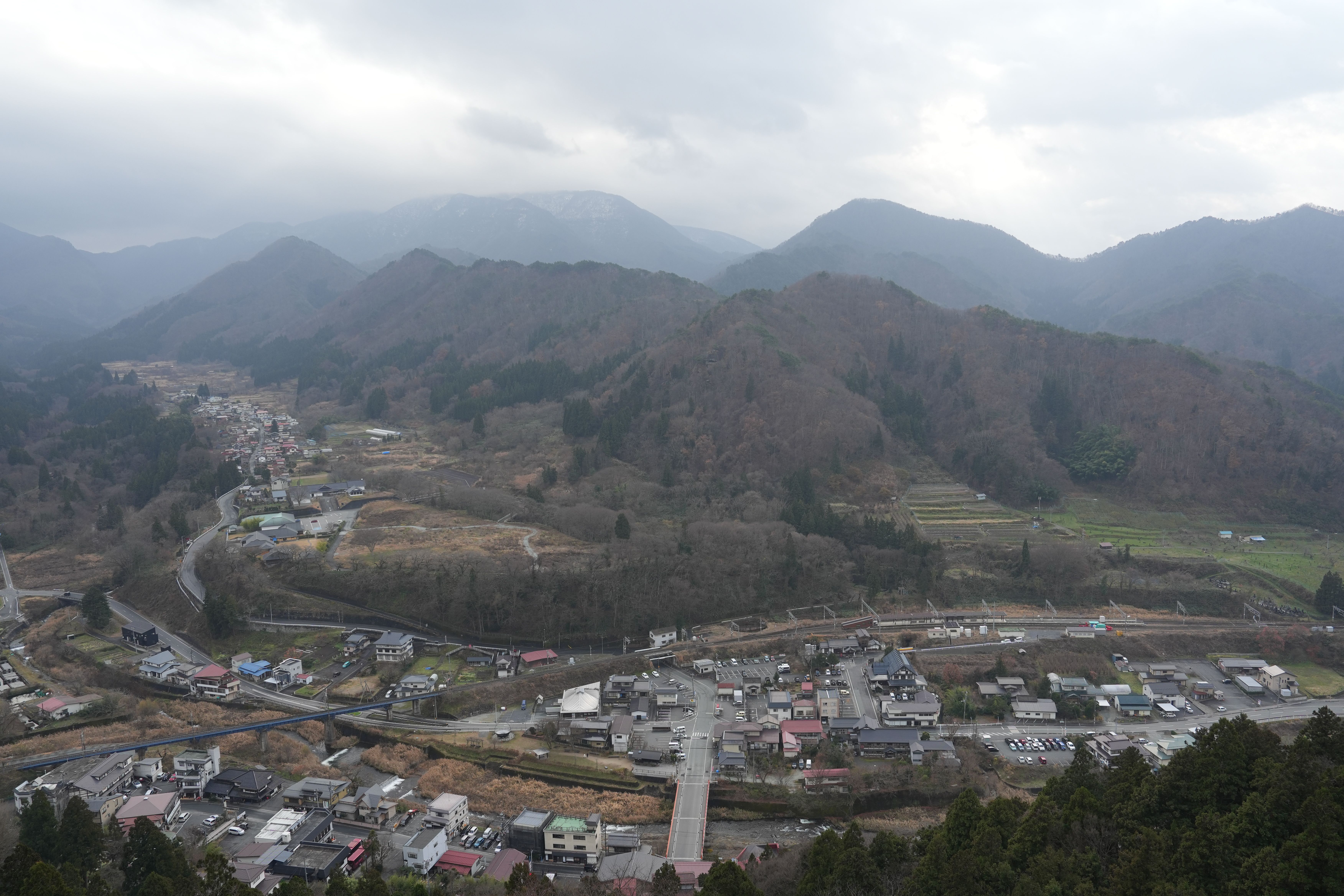 DSC00810從山寺的五大堂，可以遠眺廣寬的日本山村寧靜風景。.JPG