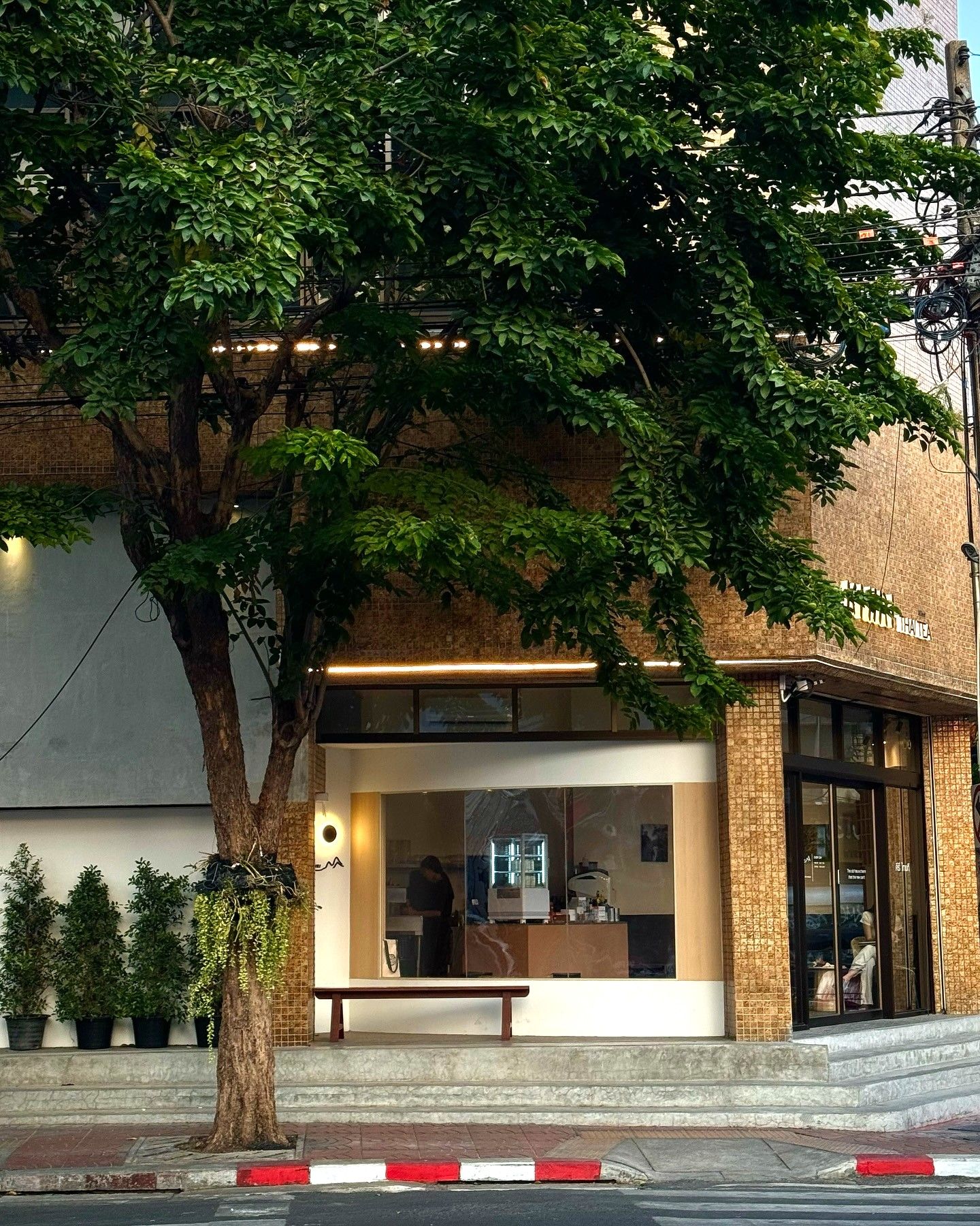 Khiri 001.jpg