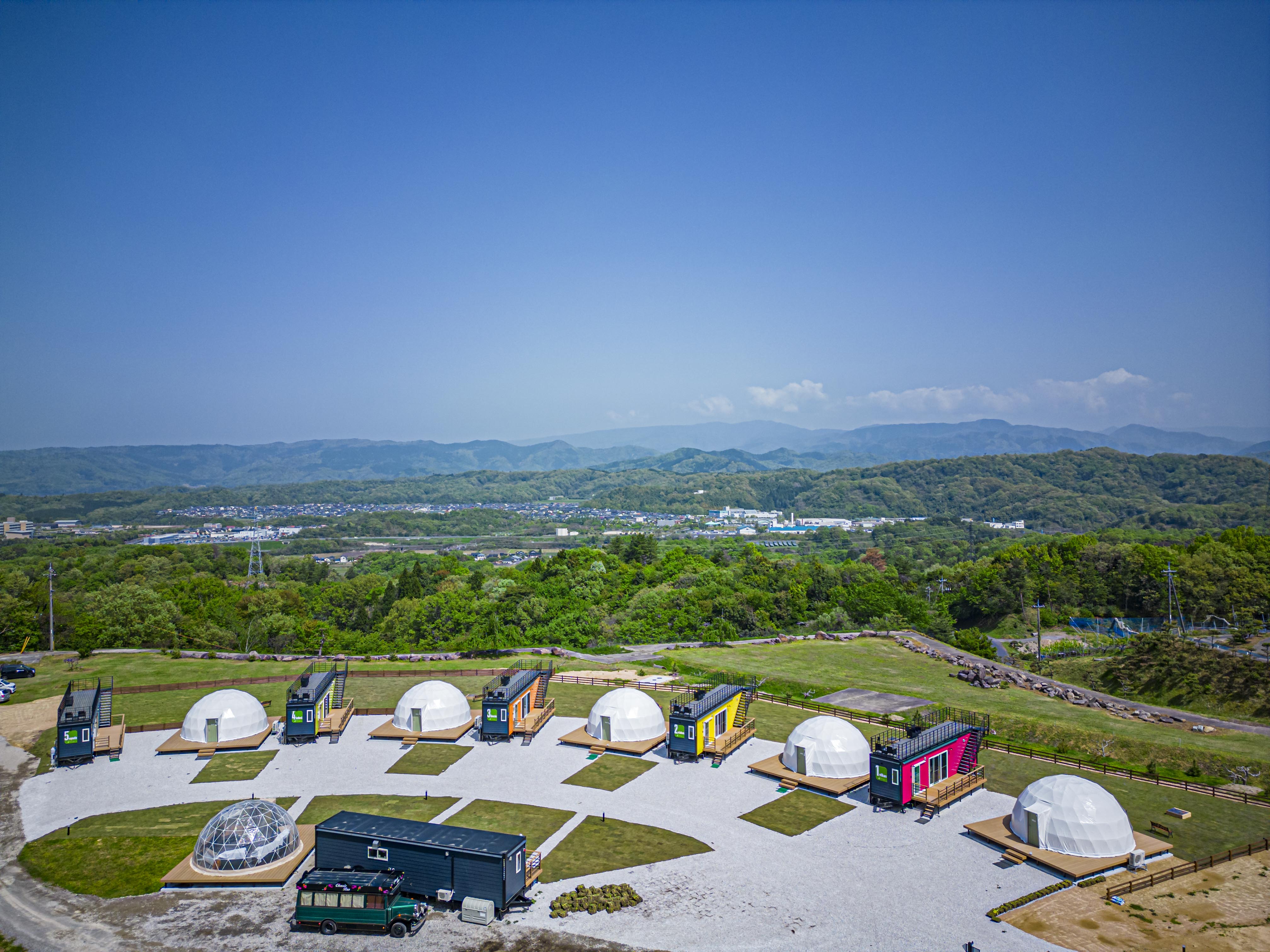 Tottori Farm Glamping Moi Sorayama離鳥取市中心只有15 分鐘車程，居高臨下盡覽鳥取市貌。.jpg