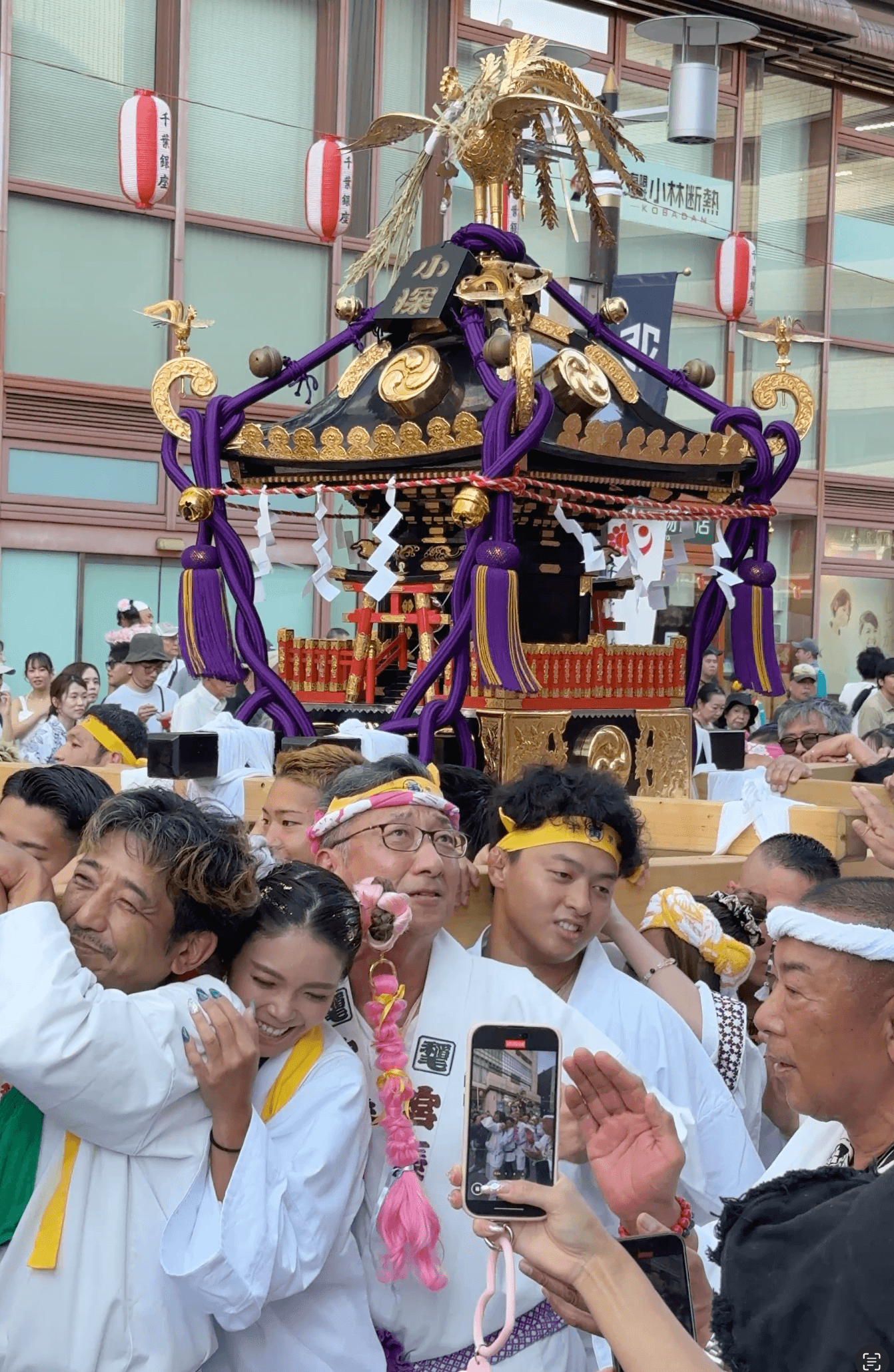 『神轎』 的壯士有男有女有老有嫩，正合配合祭點主題.png