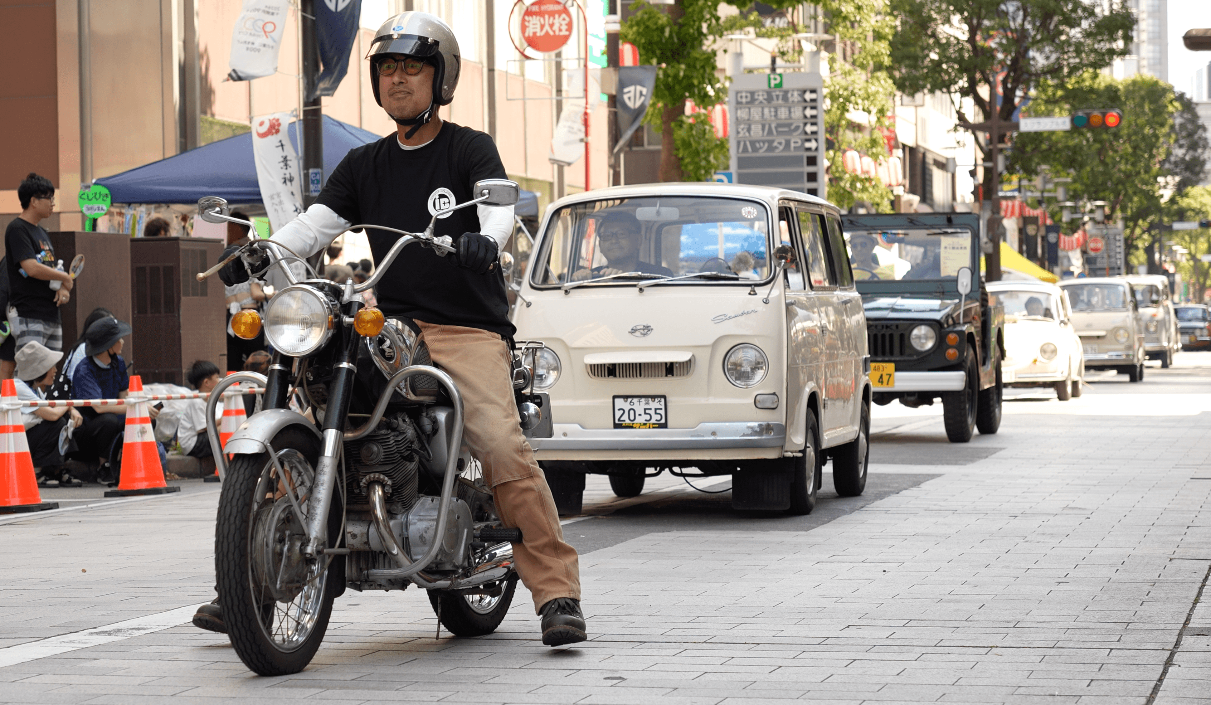 復古車隊氣勢磅礴.png