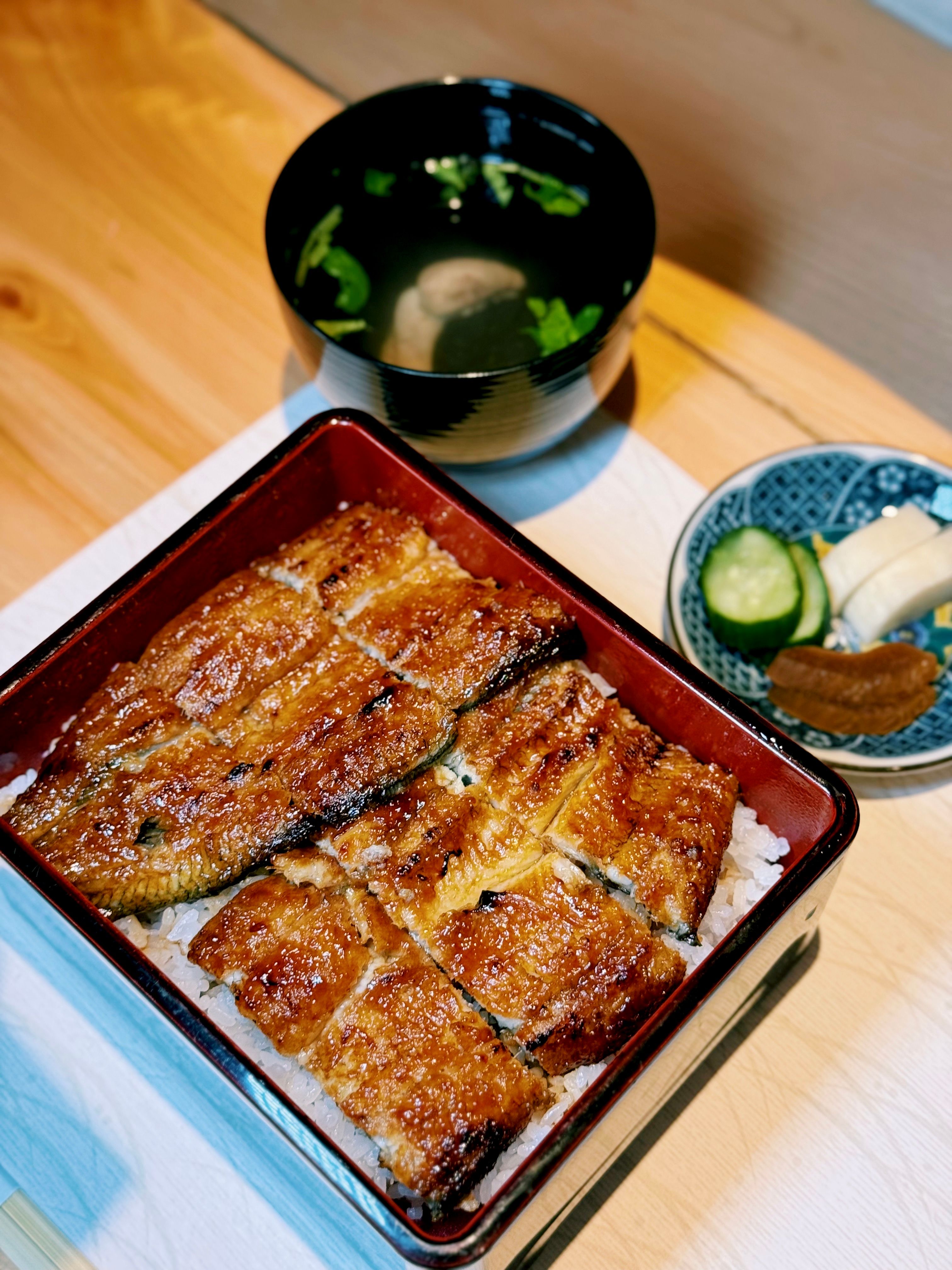 在google評分高達4.8分的鰻魚飯.jpg