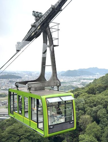 乘搭書寫山空中纜車由「書寫山站」到「山上站」，車程只需約4分鐘，更可遠眺姬路風景。.jpg