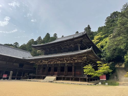 大講堂是國家重要文化遺產，是圓教寺的本堂，佛學研修的場所，用於講經及研討佛經。.jpg